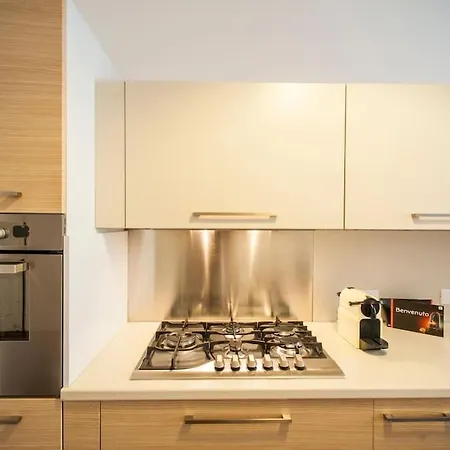 Great In Great Location Apartment Rom