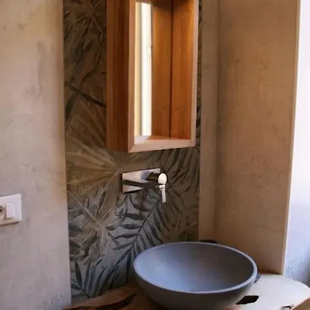 Great In Great Location Apartment Rom
